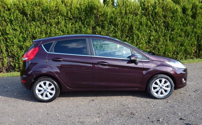 Ford Fiesta cena 21200 przebieg: 168350, rok produkcji 2009 z Kamieńsk małe 137